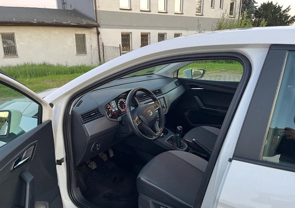 Seat Ibiza cena 41500 przebieg: 120300, rok produkcji 2018 z Pisz małe 121